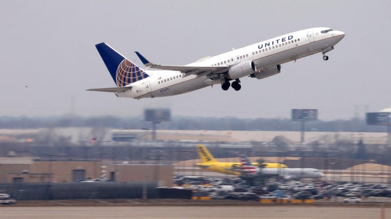A Boeing jet lifts off from Chicago's O'Hara International Airport