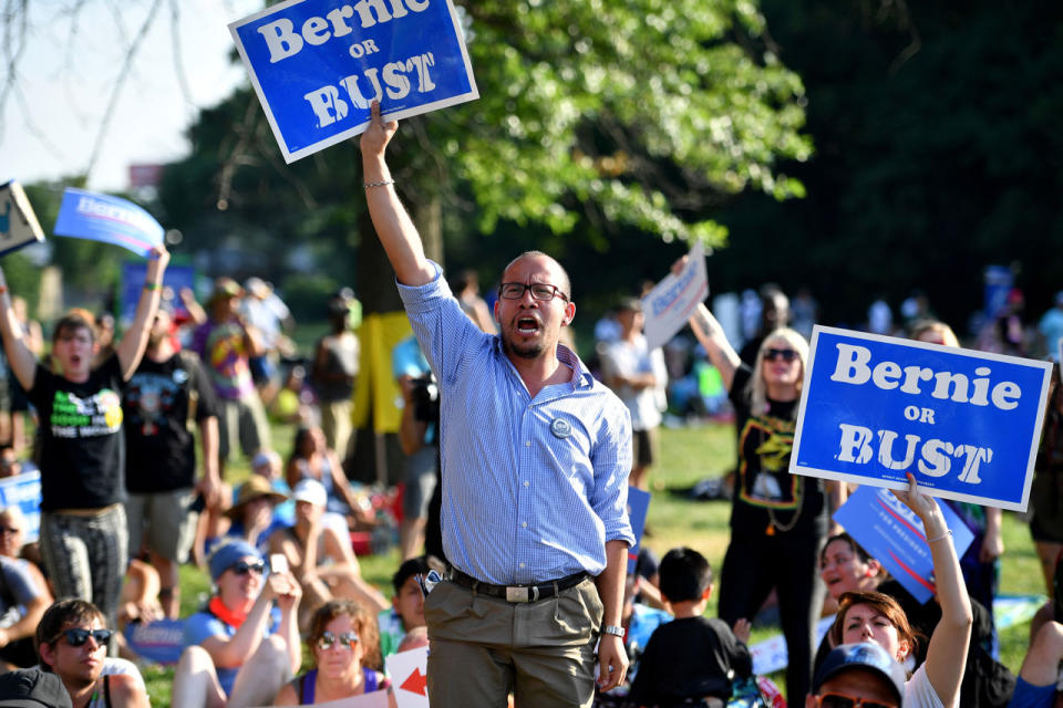 <p>Bernie Sanders supporters gather at FDR Park on the second day of the Democratic National Convention to listen to the nominations results being announced on July 26, 2016 in Philadelphia. (Photo: Jeff J Mitchell/Getty Images)</p>