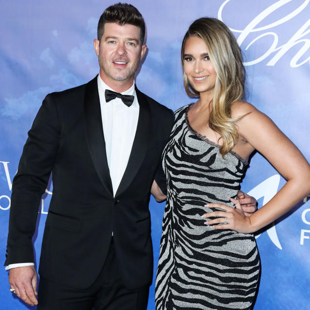 who is robin thicke dating