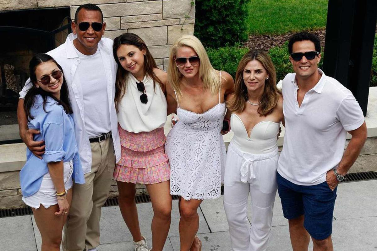 Alex Rodriguez Celebrates July 4th with Girlfriend, Ex-Wife and Daughters