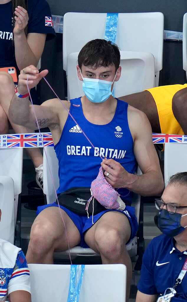 Tom Daley, Knitting, Tokyo Olympics 2020, Candids