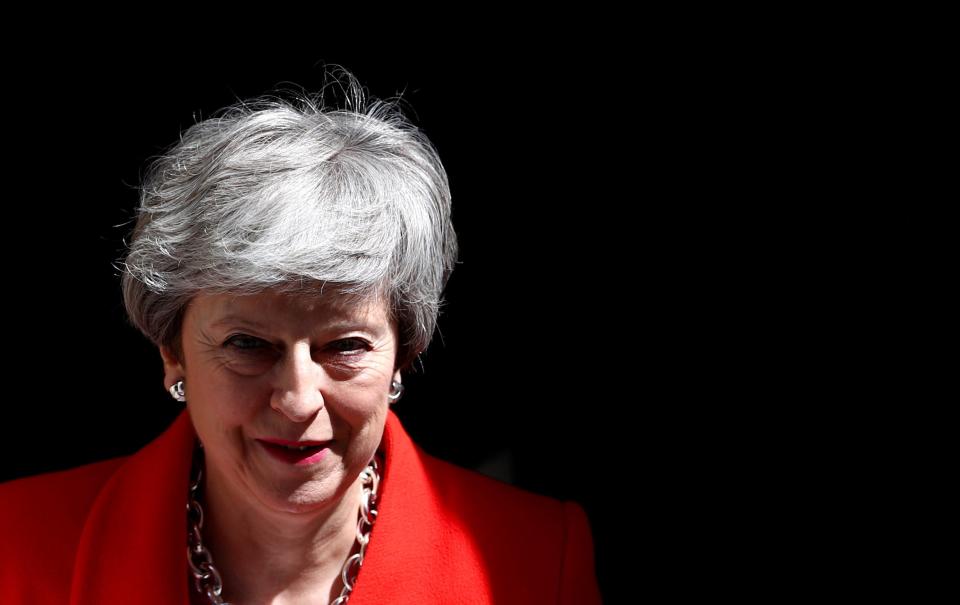 Theresa May will set out her final Brexit plan in a speech this afternoon after securing the cabinet's backing for her strategy.The prime minister is expected to announce what will be in the Withdrawal Agreement Bill, which would enshrine the deal in law and is due to be put before the Commons at the start of June.The cabinet is believed to have signed off several new elements that will be added to the bill to woo Labour MPs and Tory Brexiteers, after her deal was repeatedly rejected by the Commons.It is widely believed that Ms May will have to resign if the bill is voted down. As the campaign to succeed her steps up, chancellor Philip Hammond will later warn of the risk of the next prime minister "abandoning the search for a deal and shifting towards seeking a damaging no-deal exit".Meanwhile, Nigel Farage's Brexit Party has come under fire for banning Channel 4 from attending its events in the wake of allegations of critical coverage from the broadcaster.Please allow a moment for the liveblog to load...