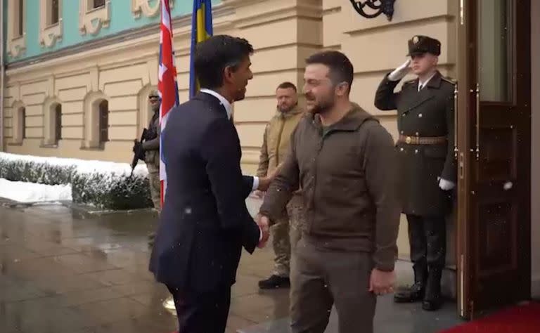 El primer ministro británico, Rishi Sunak, y el presidente de Ucrania, Volodimir Zelensky 