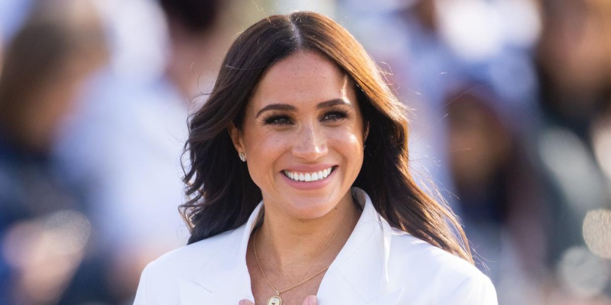 the hague, netherlands april 15 meghan, duchess of sussex attends a reception for friends and family of competitors of the invictus games at nations home at zuiderpark on april 15, 2022 in the hague, netherlands photo by samir husseinwireimage