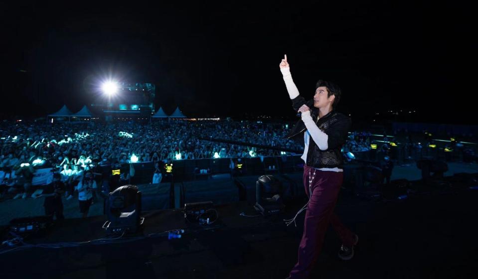 王力宏於元宵節當天在三亞「無憂傳媒音樂節」開唱。（西東音樂提供）