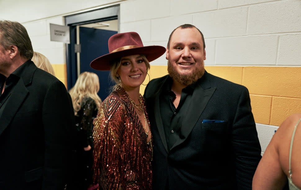 Lainey Wilson and Luke Combs attend the 56th Annual Country Music Association Awards at Bridgestone Arena on November 09, 2022 in Nashville, Tennessee.