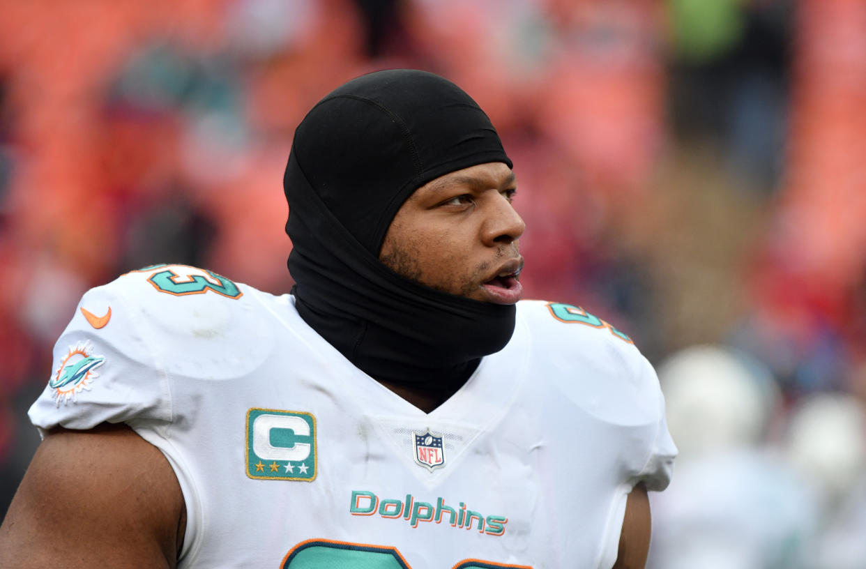Former Miami Dolphins defensive tackle Ndamukong Suh has agreed to join the Rams. (AP)