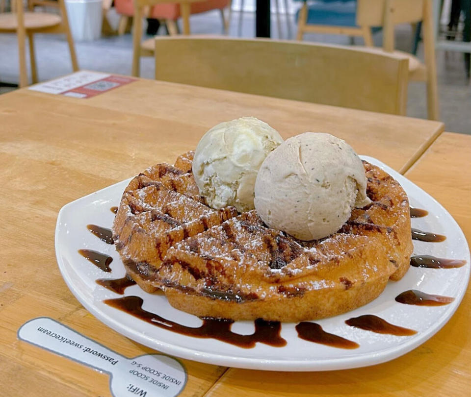 Inside Scoop - Waffles & ice cream