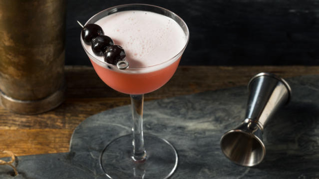 Pink Squirrel Cocktail Recipe