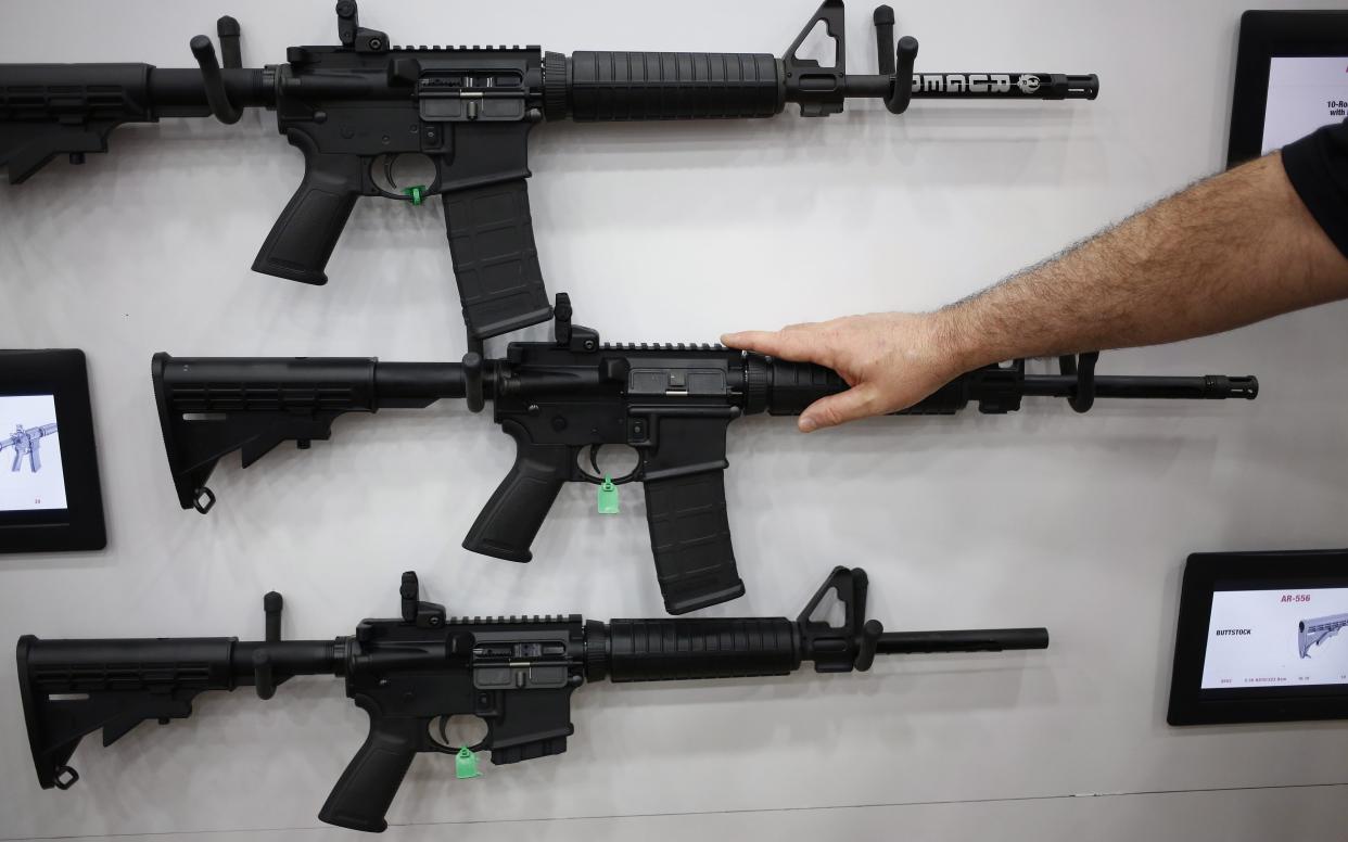 AR-15 rifles on display during the National Rifle Association meeting in Louisville, Kentucky - © 2016 Bloomberg Finance LP