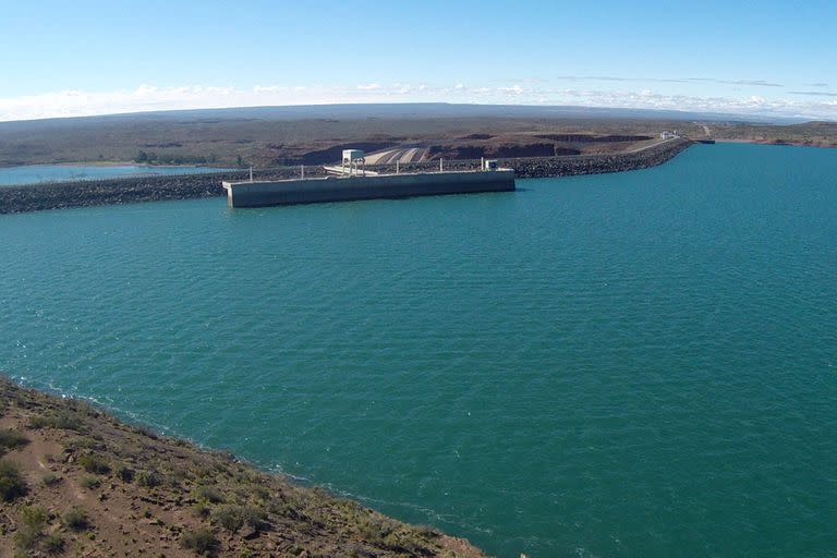 Represa El Chocón genera electricidad a través de los ríos Limay y Río Negro