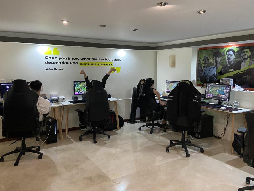 Gaming House Six Karma 