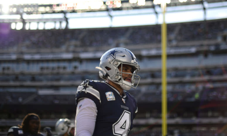 Dak Prescott leaves the field against the Jets in New York.