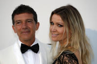 72nd Cannes Film Festival - The amfAR's Cinema Against AIDS 2019 event - Antibes, France, May 23, 2019. Antonio Banderas and his partner Nicole Kimpel pose. REUTERS/Eric Gaillard