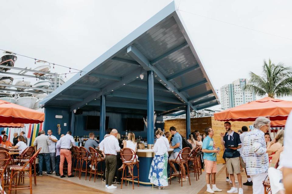 One of the smaller bars at Regatta Grove in Coconut Grove.