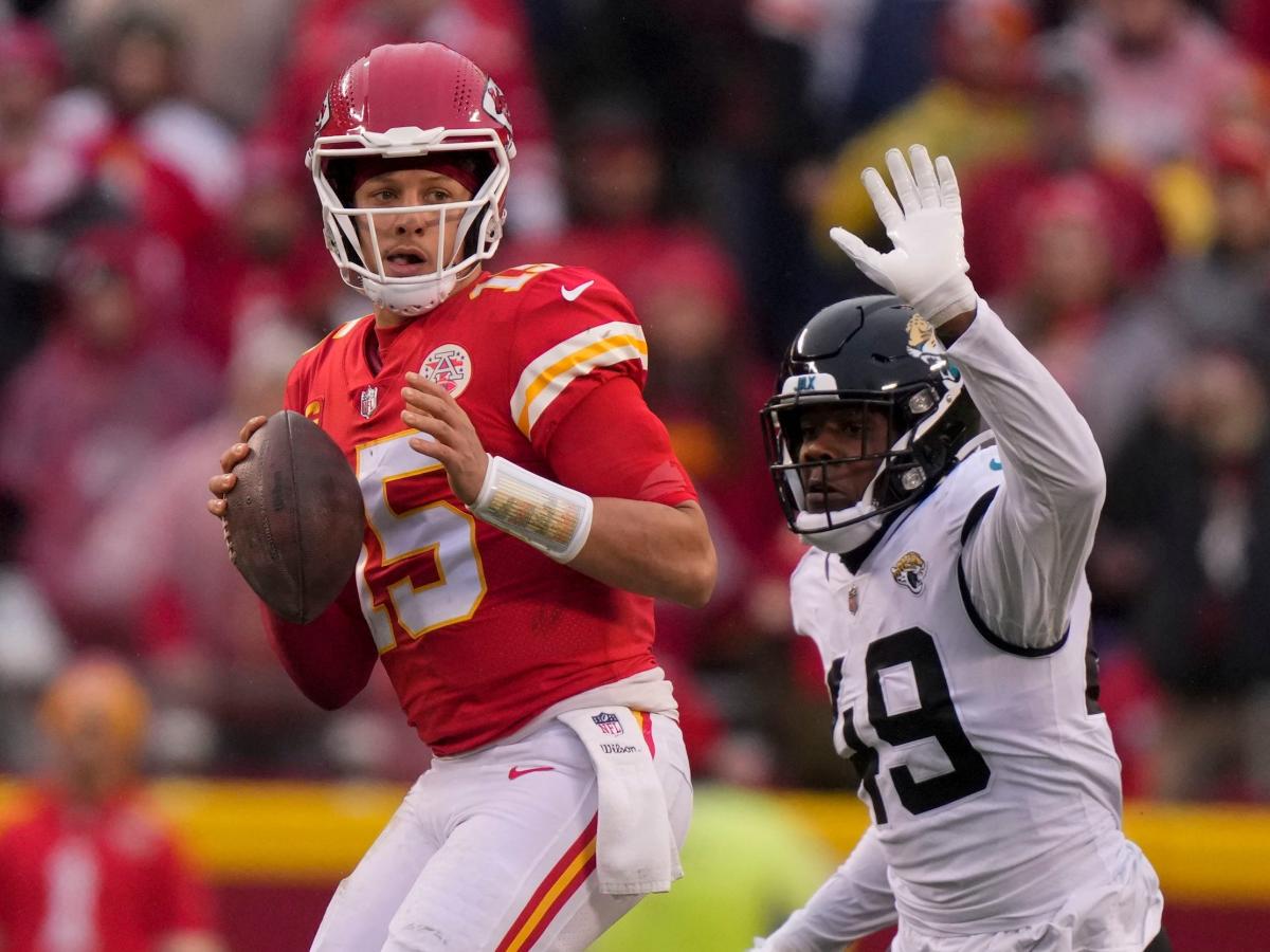 Jets know they must try to at least keep up with Patrick Mahomes