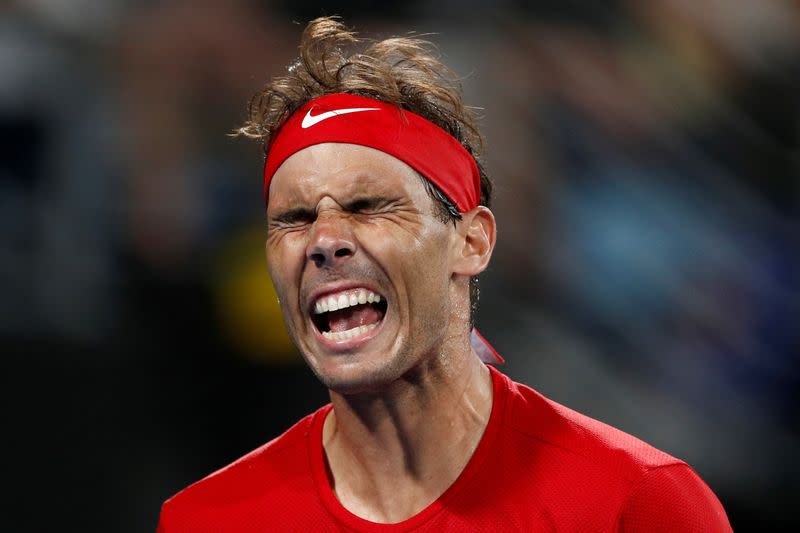 Rafael Nadal reacciona durante su partido de semifinales de la ATP Cup contra el australiano Alex de Minaur, en Sídney.