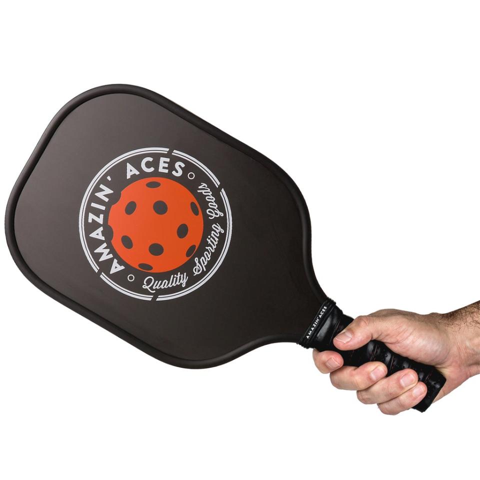 pickleball paddle