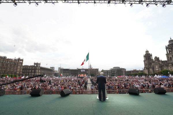 mitin amlo zocalo 1