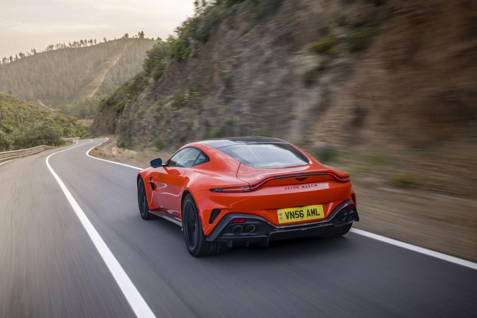 2025 aston martin vantage