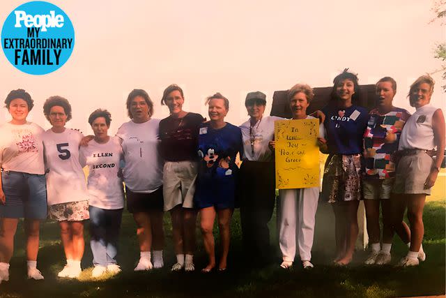 <p>Barbara Lane</p> The Lane sisters (L-R): Kay, Bobby, Ellen, Annie, Barbara, Mickey, Ruth, Bernie, Cindy, Vickey and Pam