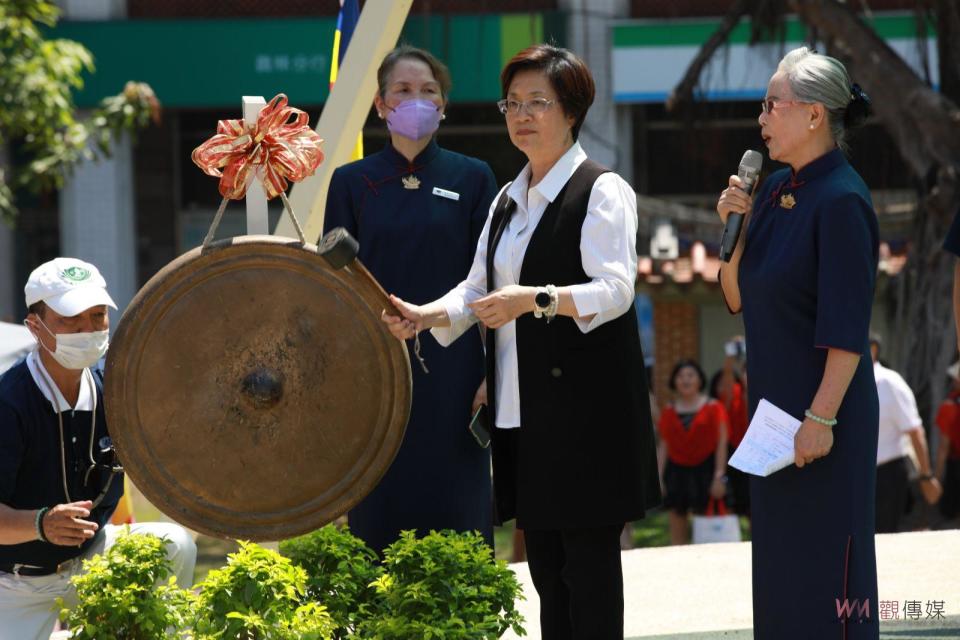 ▲0403地震造成花蓮災情嚴重，慈濟基金會在員林公園舉辦「花蓮震災」義賣愛心市集，所得全數捐作花蓮賑災之用。（記者陳雅芳攝）