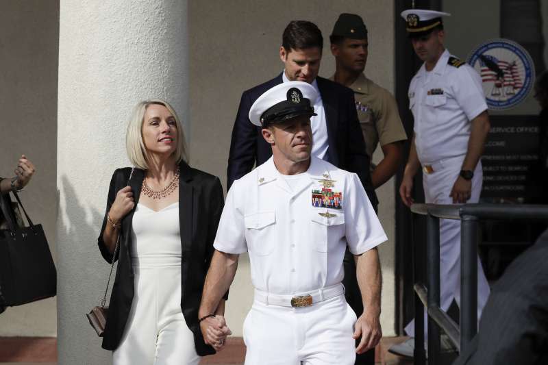 美國海豹部隊上士賈拉格（Eddie Gallagher）與太太安德莉亞（AP）