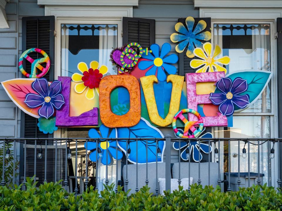 New Orleans Mardi Gras house float 2021