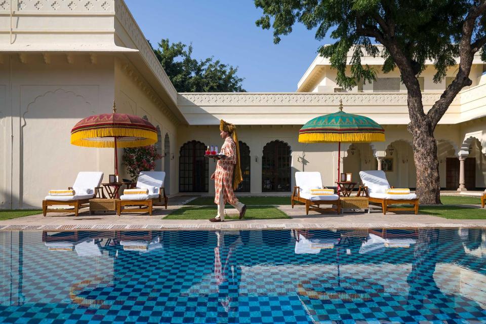 Swimming pool at The Oberoi Vanyavilas Wildlife Resort