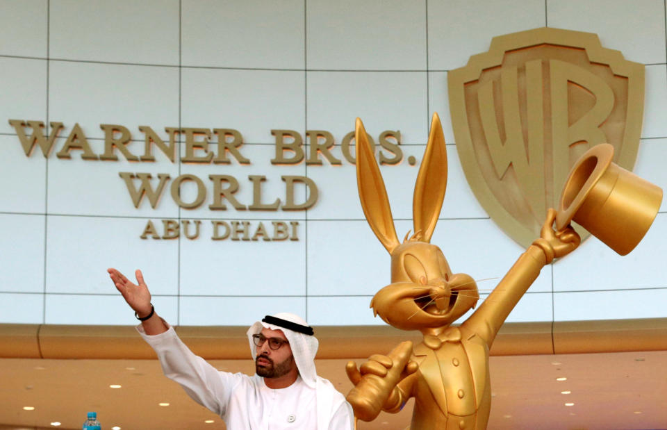 <p>Mohamed Khalifa Al Mubarak, Vorsitzender der Abu Dhabi Tourism & Culture Authority, spricht während einer Präsentation des „Warner Bros. World Abu Dhabi“-Vergnügungsparks in den Vereinigten Arabischen Emiraten. (Bild: REUTERS/Christopher Pike) </p>