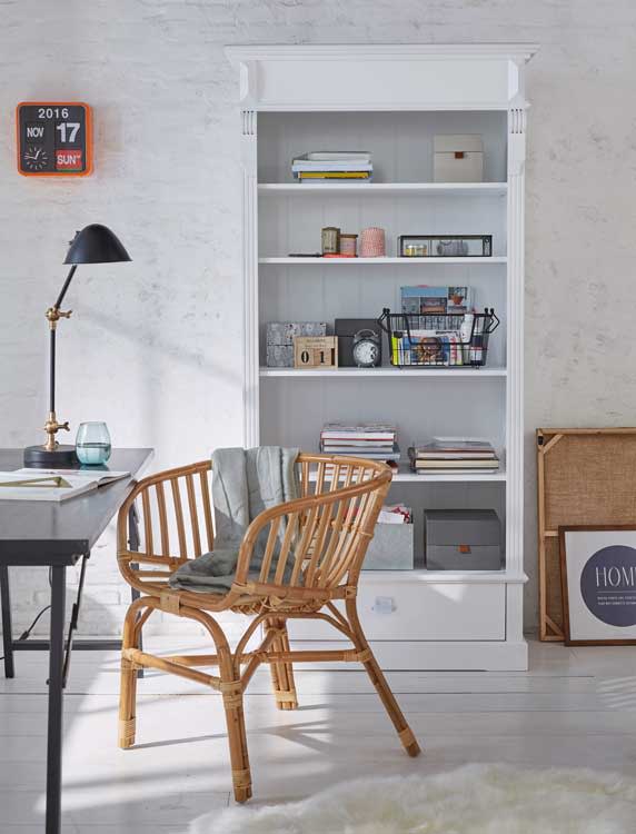 Mesas y escritorios vintage para decorar tu rincón de trabajo