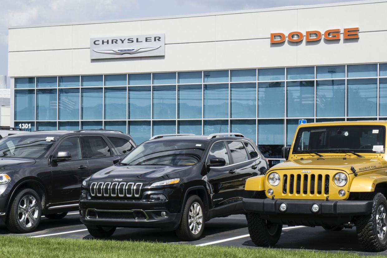 A Chrysler dealership in Rochester Hills also featuring Dodge and Jeep vehicles