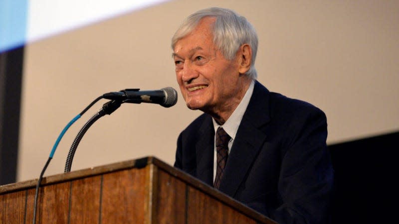 Image: <a class="link " href="https://www.gettyimages.com/detail/news-photo/producer-roger-corman-speaks-at-the-6th-annual-etheria-film-news-photo/1159142029?adppopup=true" rel="nofollow noopener" target="_blank" data-ylk="slk:Michael Tullberg/Getty Images;elm:context_link;itc:0;sec:content-canvas">Michael Tullberg/Getty Images</a> (Getty Images)