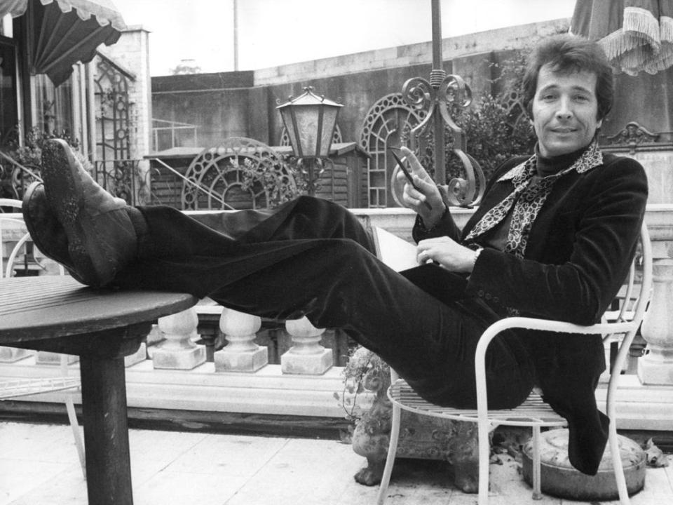 Herb Alpert puts his feet up at London’s Les Ambassadeurs Club in 1974 (Frank Barratt/Keystone/Getty)