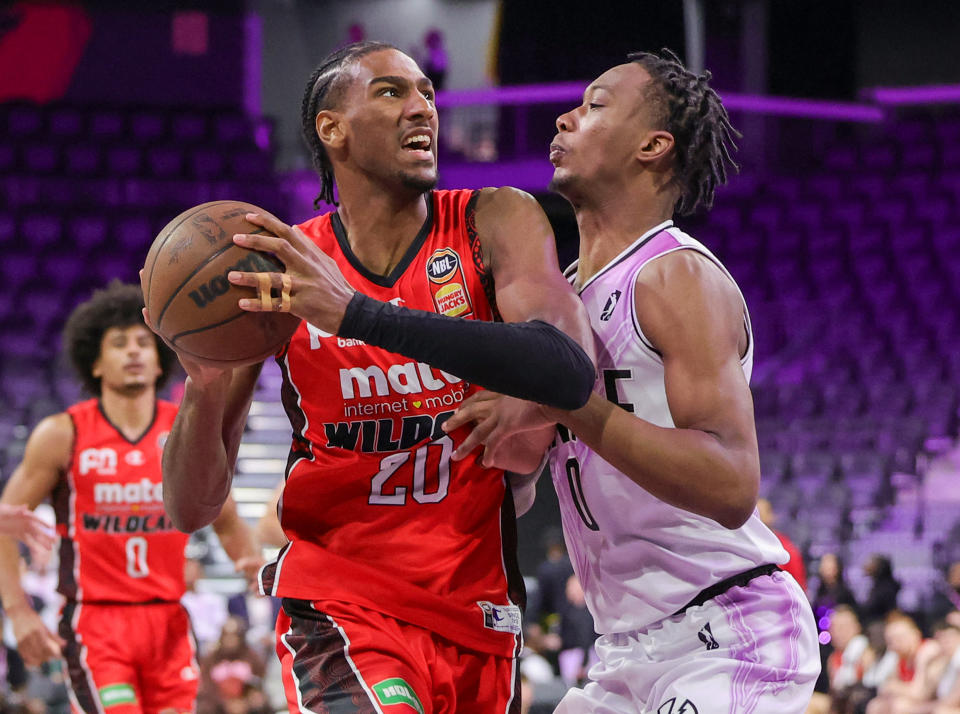 Alex Sarr of the Perth Wildcats drives against Ron Holland of the G League Ignite during their game on Sept. 6, 2023 in Las Vegas. (Ethan Miller/Getty Images)