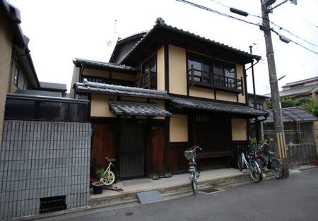 The traditional Kyoto "machiya" townhouse belonging to Sae Cardonnel and her French husband Sylvain, which was restored with a specialized loan from a Kyoto Shinkin Bank, is pictured in Kyoto, Japan, June 26, 2016. REUTERS/Lisa Twaronite