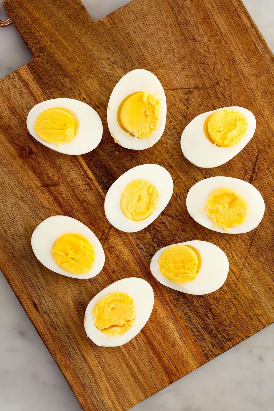 <p>Nothing beats a perfectly boiled egg, but short of sacrificing an egg and cracking it open, it can be difficult to know when that egg is perfectly cooked. Rest assured, we have a few tricks to get you that perfectly soft- or hard-boiled texture you're after. And once you've mastered your hard-boiled egg, you'll be well on your way! </p><p>Get the <a href="https://www.delish.com/uk/cooking/recipes/a28784101/how-to-make-perfect-hard-boiled-eggs/" rel="nofollow noopener" target="_blank" data-ylk="slk:Hard Boiled Eggs" class="link ">Hard Boiled Eggs</a> recipe.</p>