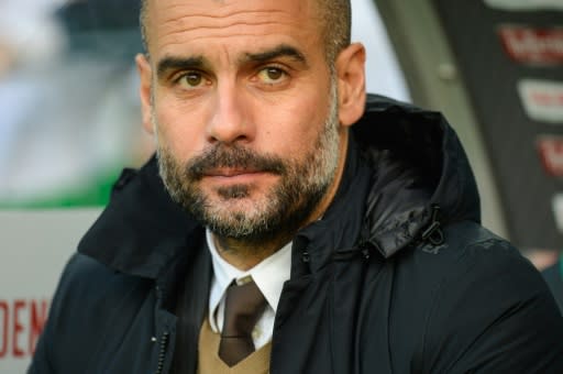 El entrenador del Bayern Múnich Pep Guardiola, el 19 de diciembre de 2015 durante un partido (AFP/Archivos | Nigel Treblin)