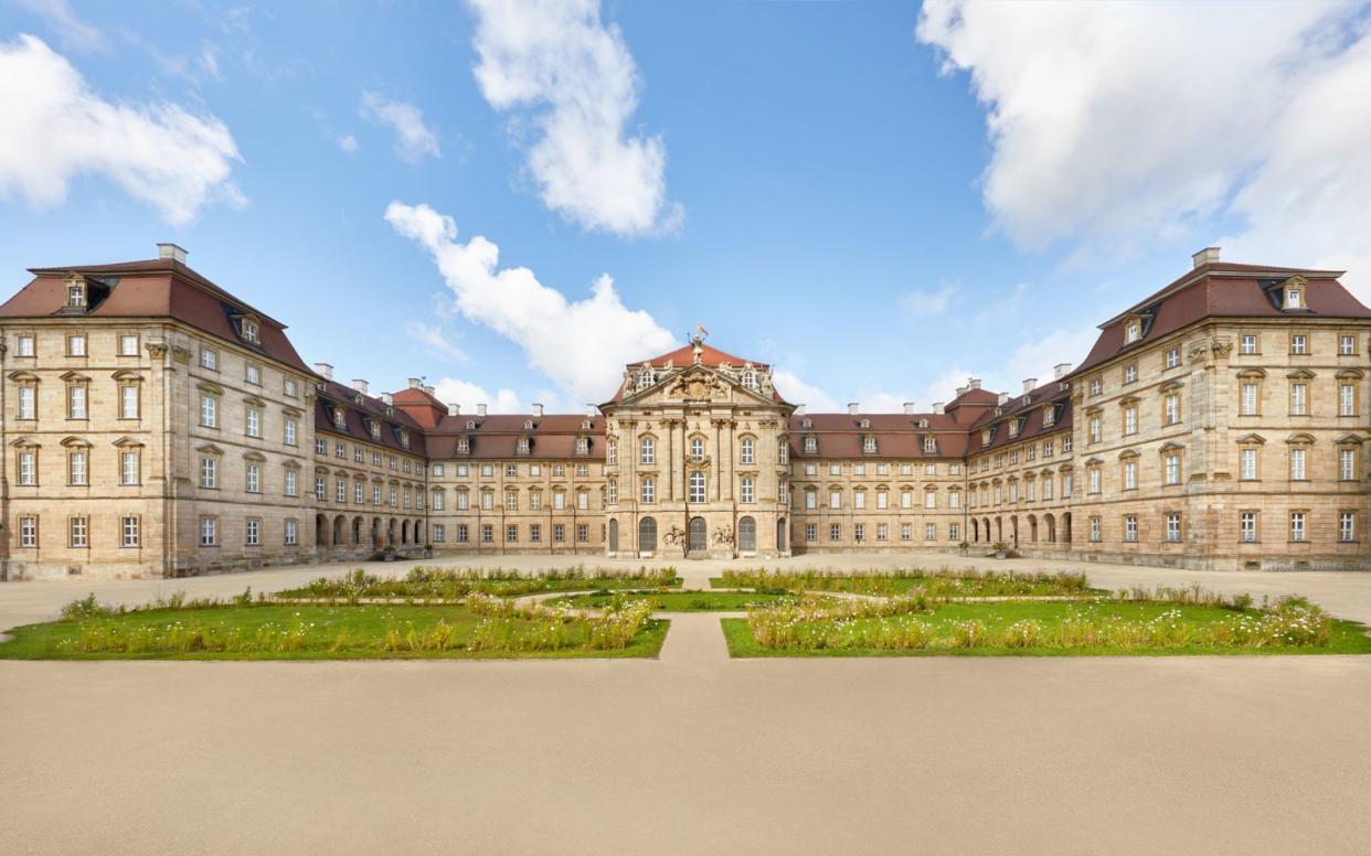 Schloss Weissenstein im bayerischen Pommersfelden: Das imposante Anwesen ist einer der Hauptdrehorte der neuen Netflix-Serie "Die Kaiserin". (Bild: CZS/Airbnb)
