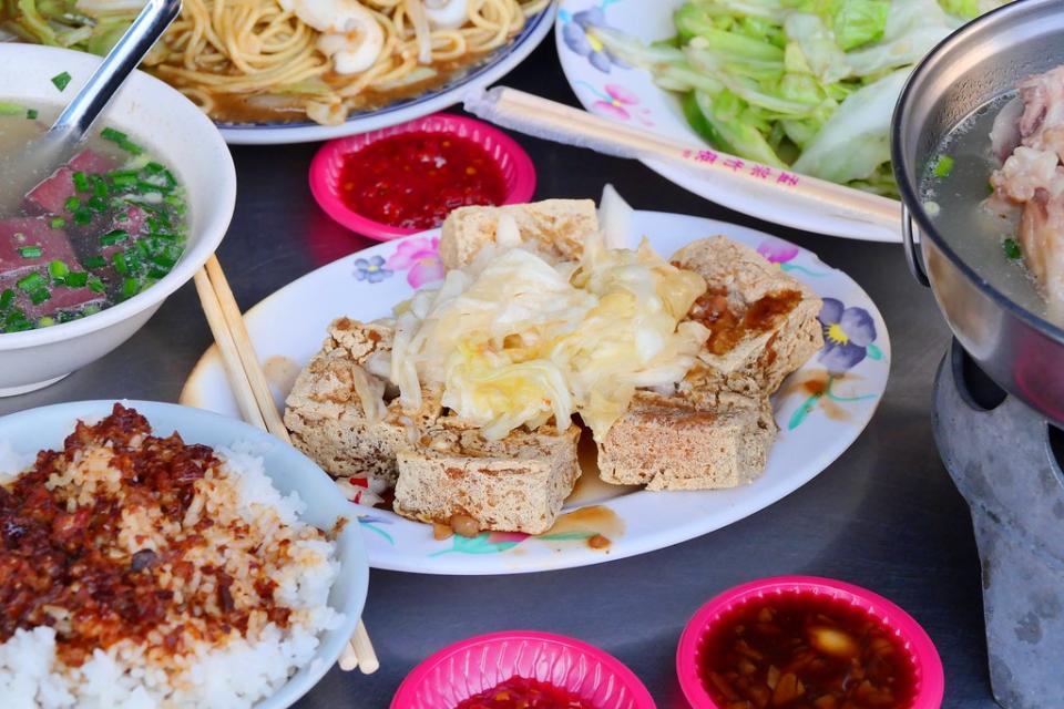 台中｜潭子花枝炒麵/臭豆腐/大骨湯