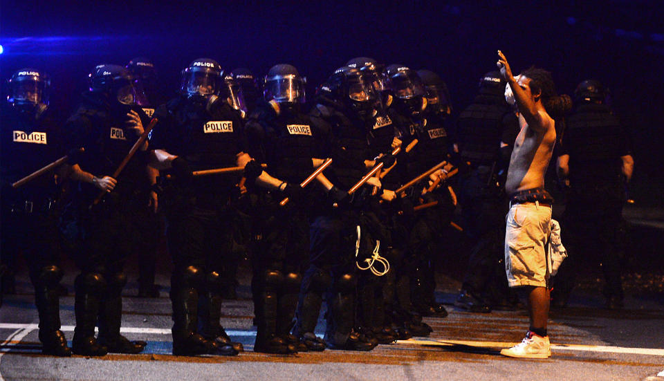 Protests erupt after deadly police shooting in Charlotte, N.C.