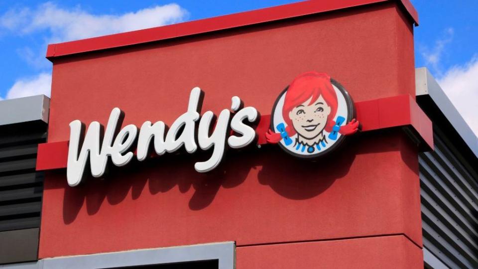 wendys sign on restaurant