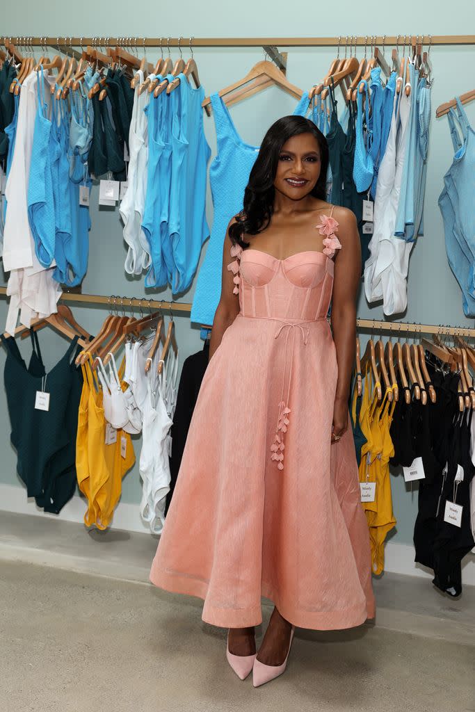  Mindy Kaling celebrates Mindy x Andie Collection