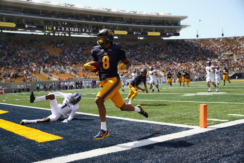 Cal receiver Demetris Robertson had 50 receptions for 767 yards and seven touchdowns as a true freshman. He is now transferring. (Photo by Ezra Shaw/Getty Images)