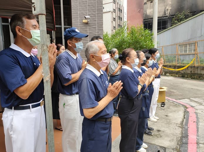 物資供應撫慰關懷　高雄惡火釀死傷慈濟志工協助