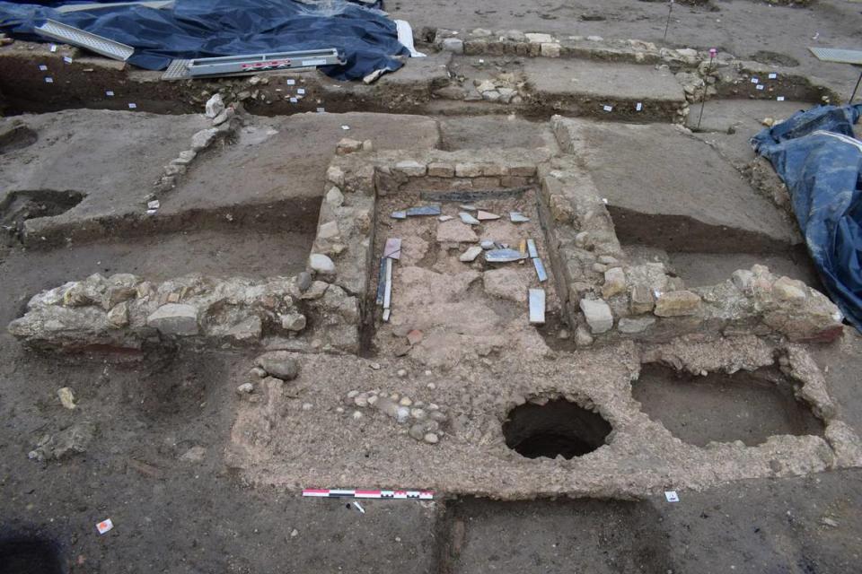 An ancient Roman banquet bed found in Narbonne.