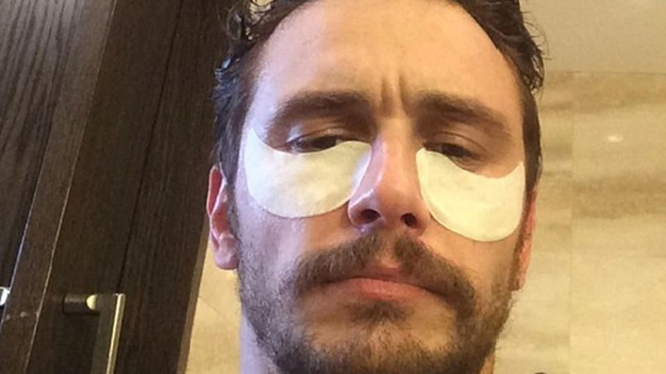 "Mache mein Gesicht hübsch", demonstriert James Franco auf Instagram