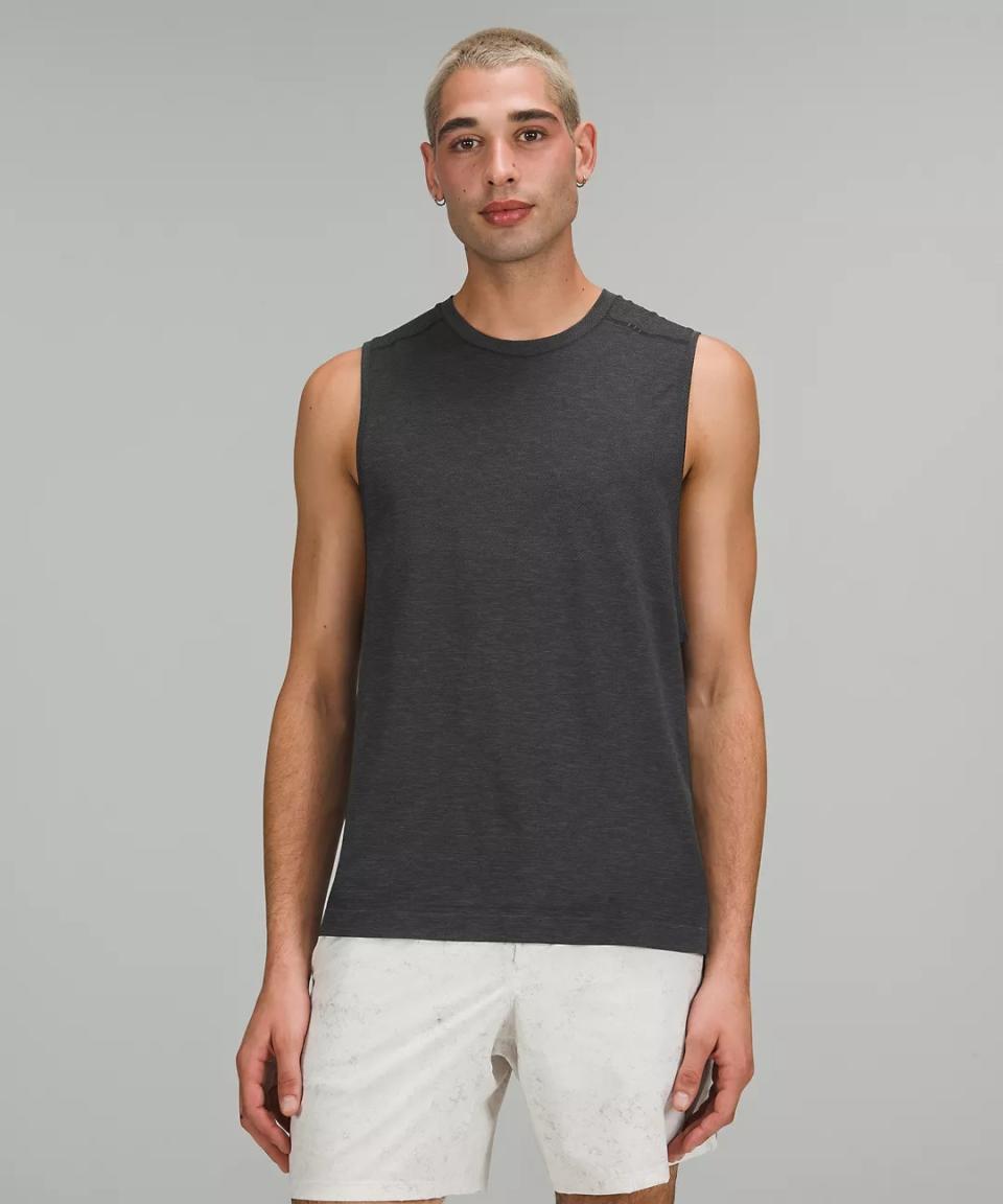 metal vent tech sleeveless shirt 2.0