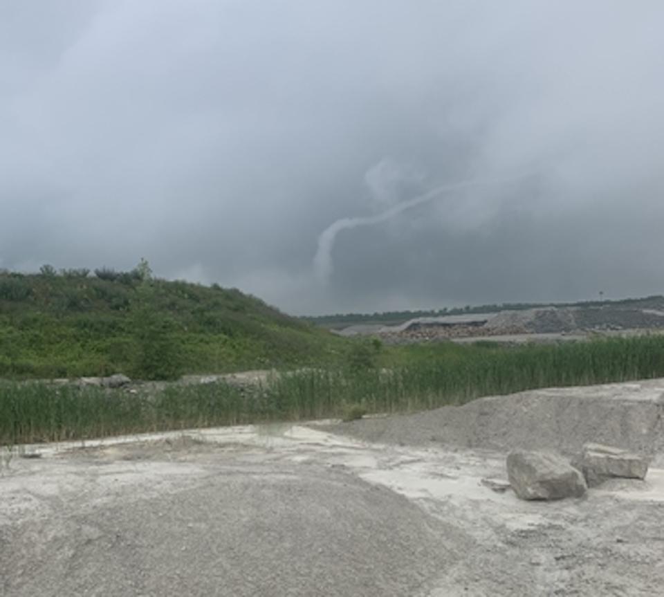 Funnel cloud, Milton, Ont./Submitted