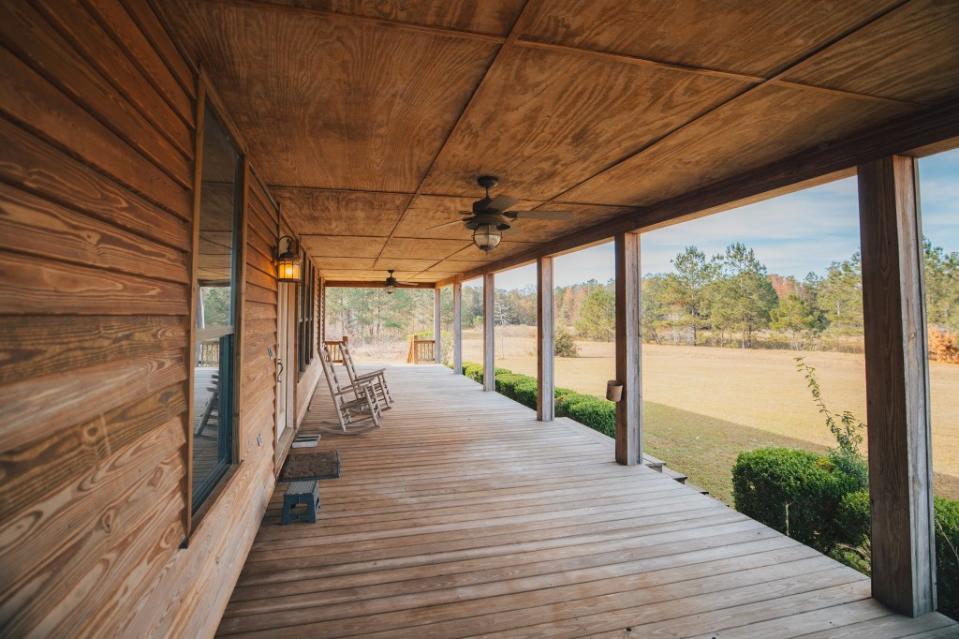 There are expansive decks on both the main lodge and a guest house. SVN | Saunders Ralston Dantzler Real Estate